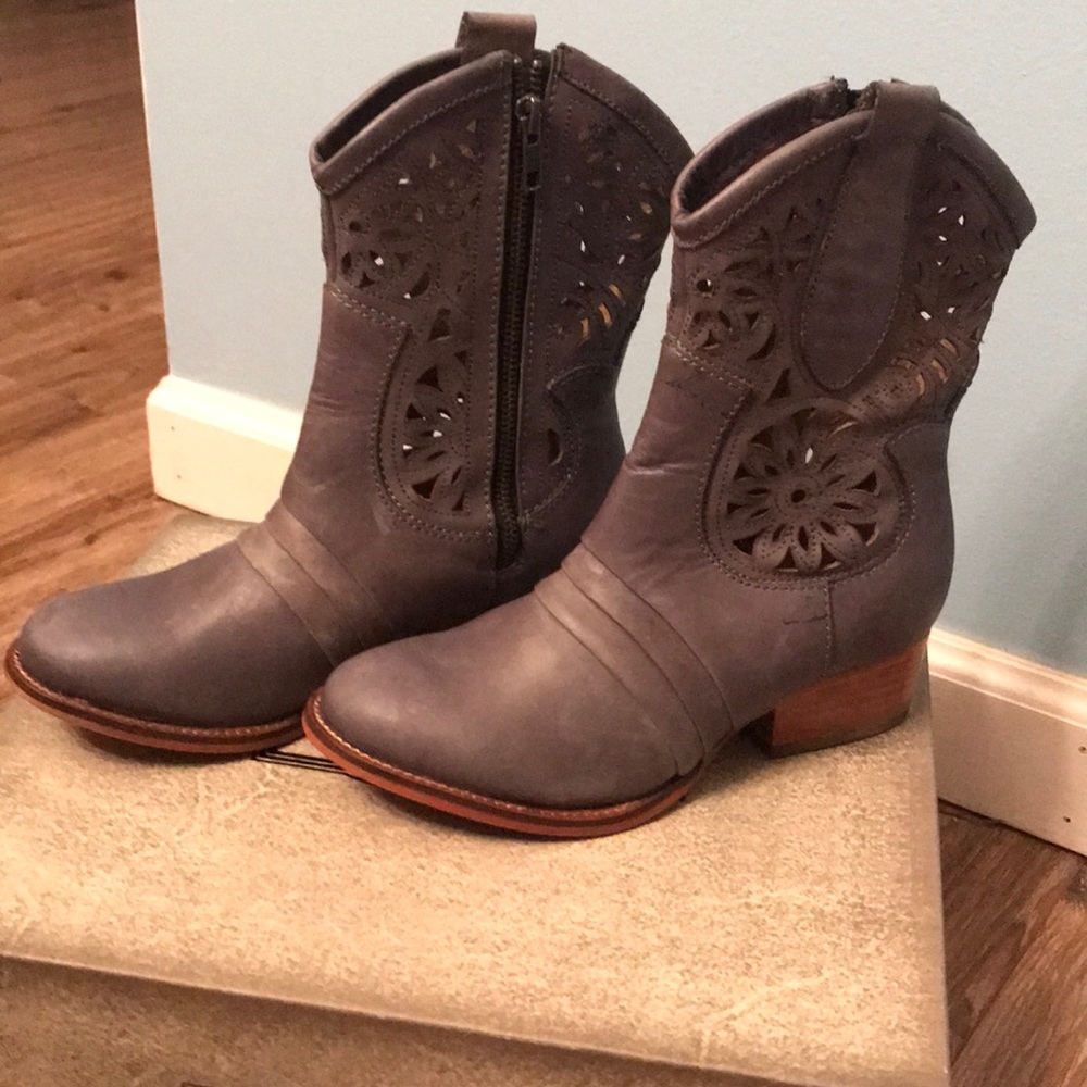 Blue Patron leather boots, brand new with box!